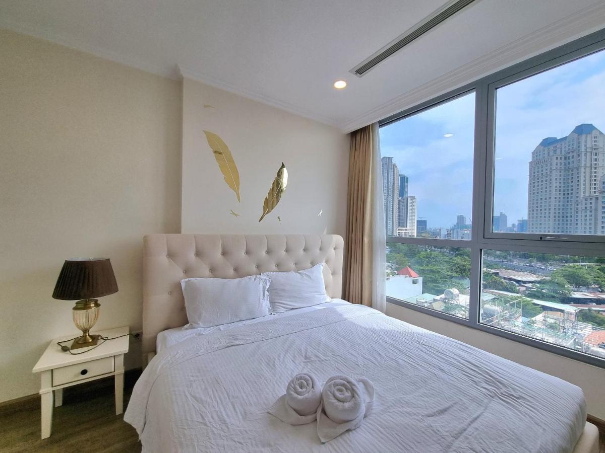 Enay Apartment - Vinhomes Central Park - Landmark Хошимин Экстерьер фото