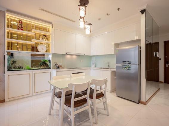 Enay Apartment - Vinhomes Central Park - Landmark Хошимин Экстерьер фото